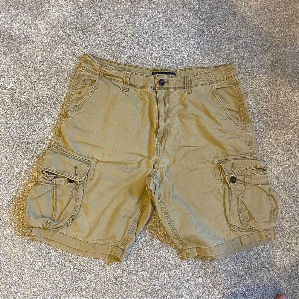 American Eagle Cargo Shorts Size 36